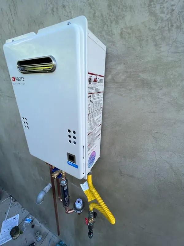Tankless water heater installation for Doral Park homes